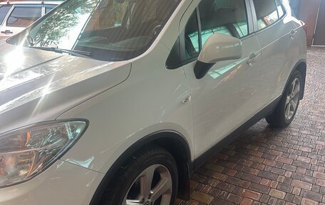 Opel Mokka I, 2014 год, 1 100 000 рублей, 2 фотография