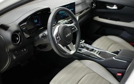 KIA K3, 2025 год, 2 290 000 рублей, 12 фотография