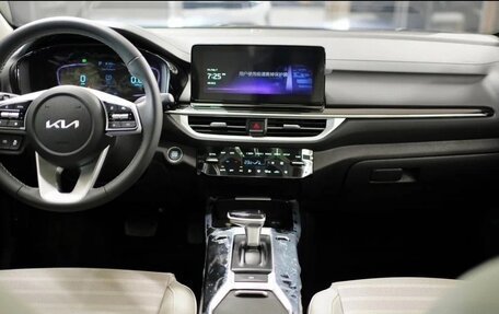 KIA K3, 2025 год, 2 290 000 рублей, 13 фотография