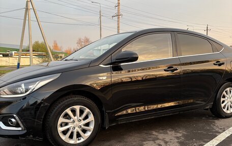 Hyundai Solaris II рестайлинг, 2017 год, 1 300 000 рублей, 2 фотография