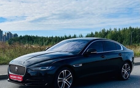 Jaguar XE I рестайлинг, 2020 год, 4 450 000 рублей, 1 фотография