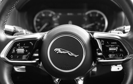 Jaguar XE I рестайлинг, 2020 год, 4 450 000 рублей, 5 фотография