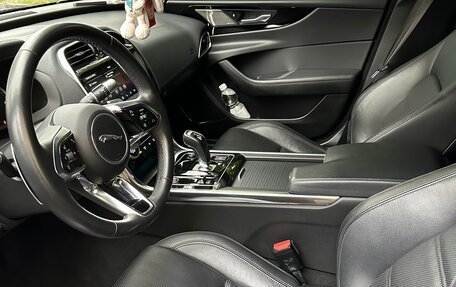 Jaguar XE I рестайлинг, 2020 год, 4 450 000 рублей, 11 фотография