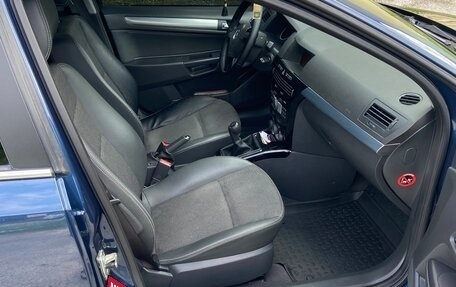 Opel Astra H, 2011 год, 850 000 рублей, 2 фотография