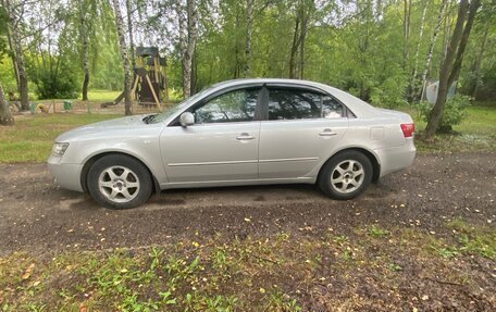 Hyundai Sonata VI, 2005 год, 600 000 рублей, 2 фотография