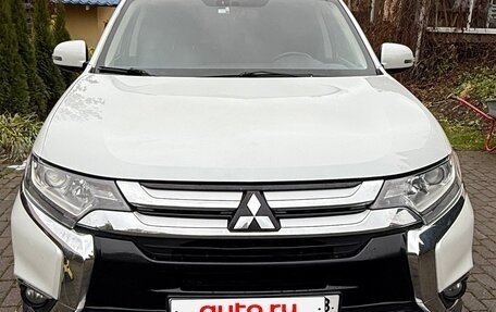 Mitsubishi Outlander III рестайлинг 3, 2016 год, 1 700 000 рублей, 1 фотография