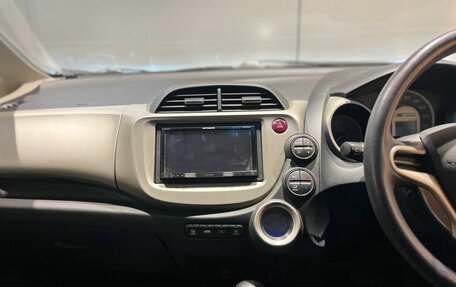 Honda Fit III, 2011 год, 835 000 рублей, 15 фотография