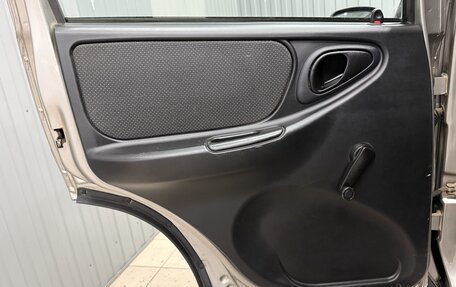 Chevrolet Niva I рестайлинг, 2018 год, 720 000 рублей, 15 фотография