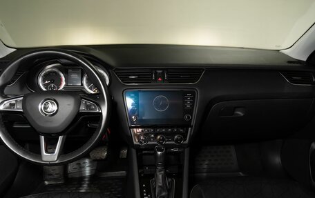 Skoda Octavia, 2019 год, 1 988 000 рублей, 7 фотография