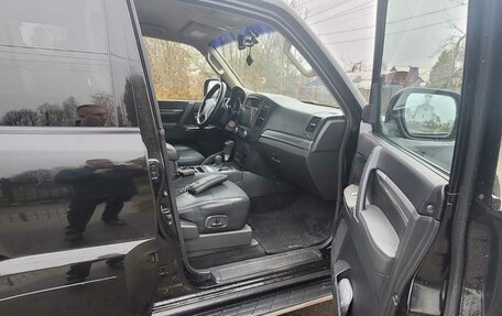 Mitsubishi Pajero IV, 2012 год, 2 000 000 рублей, 12 фотография