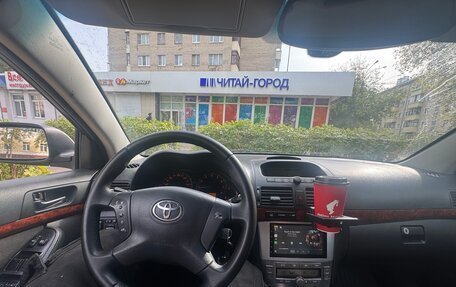 Toyota Avensis III рестайлинг, 2004 год, 480 000 рублей, 5 фотография