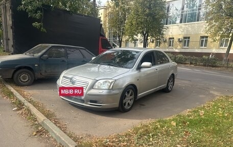 Toyota Avensis III рестайлинг, 2004 год, 480 000 рублей, 3 фотография