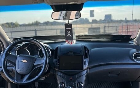 Chevrolet Cruze II, 2013 год, 950 000 рублей, 4 фотография