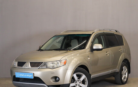 Mitsubishi Outlander III рестайлинг 3, 2007 год, 1 349 000 рублей, 4 фотография