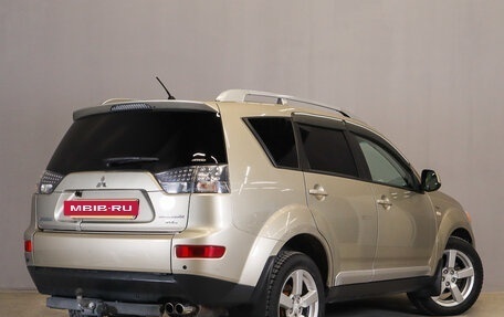 Mitsubishi Outlander III рестайлинг 3, 2007 год, 1 349 000 рублей, 7 фотография