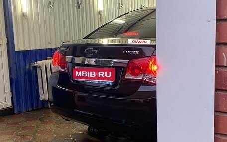 Chevrolet Cruze II, 2011 год, 530 000 рублей, 3 фотография