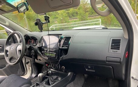 Toyota Hilux VII, 2014 год, 2 250 000 рублей, 16 фотография