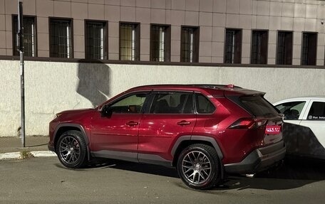 Toyota RAV4, 2020 год, 3 100 000 рублей, 1 фотография