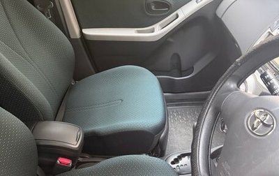 Toyota Vitz, 2005 год, 650 000 рублей, 1 фотография