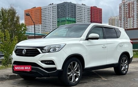 SsangYong Rexton, 2018 год, 1 990 000 рублей, 4 фотография