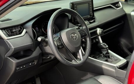 Toyota RAV4, 2020 год, 3 100 000 рублей, 9 фотография