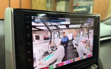 Toyota RAV4, 2020 год, 3 100 000 рублей, 14 фотография