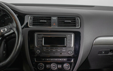 Volkswagen Jetta VI, 2016 год, 1 300 000 рублей, 14 фотография