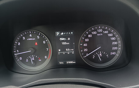 Hyundai Tucson III, 2018 год, 2 340 000 рублей, 2 фотография