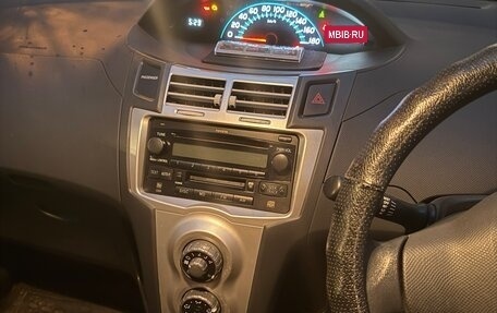 Toyota Vitz, 2005 год, 650 000 рублей, 11 фотография