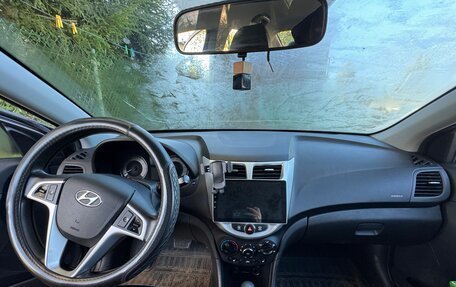 Hyundai Solaris II рестайлинг, 2011 год, 550 000 рублей, 8 фотография