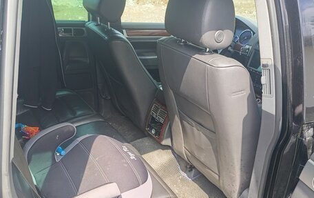 Volkswagen Touareg III, 2004 год, 700 000 рублей, 9 фотография