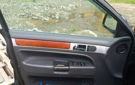 Volkswagen Touareg III, 2004 год, 700 000 рублей, 6 фотография