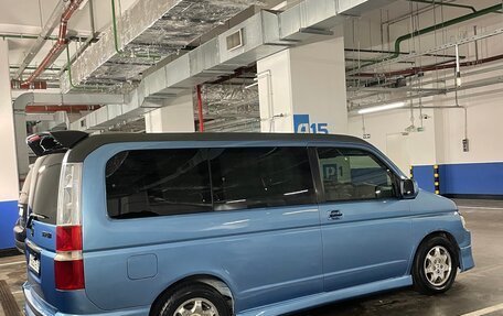 Honda Stepwgn II рестайлинг, 2001 год, 900 000 рублей, 13 фотография