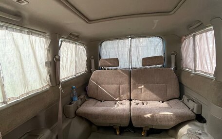 Honda Stepwgn II рестайлинг, 2001 год, 900 000 рублей, 18 фотография