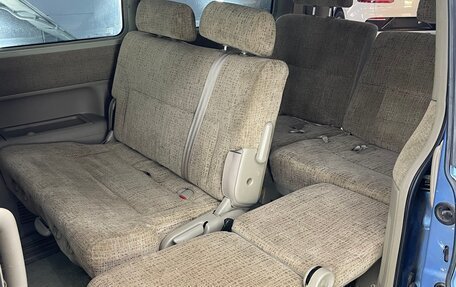 Honda Stepwgn II рестайлинг, 2001 год, 900 000 рублей, 20 фотография