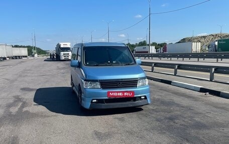 Honda Stepwgn II рестайлинг, 2001 год, 900 000 рублей, 16 фотография