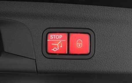 Mercedes-Benz GLE, 2024 год, 15 000 000 рублей, 19 фотография