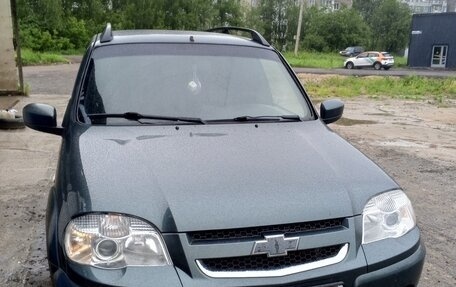 Chevrolet Niva I рестайлинг, 2013 год, 375 000 рублей, 3 фотография