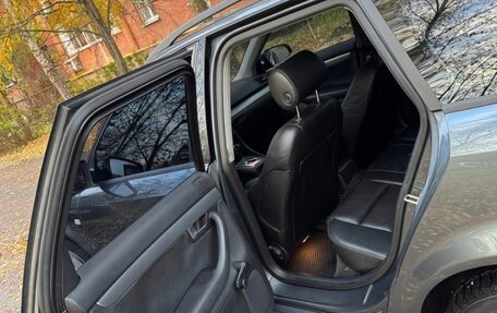 Audi A4, 2002 год, 550 000 рублей, 14 фотография