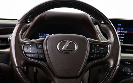 Lexus ES VII, 2019 год, 3 577 099 рублей, 18 фотография