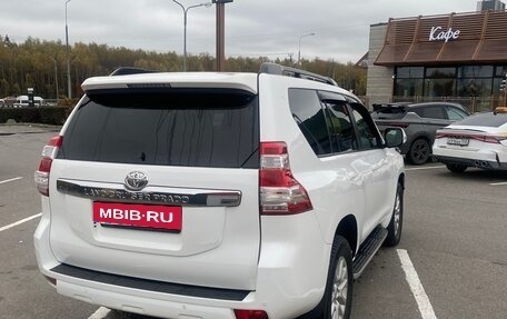 Toyota Land Cruiser Prado 150 рестайлинг 2, 2016 год, 3 390 000 рублей, 10 фотография