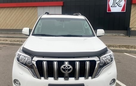 Toyota Land Cruiser Prado 150 рестайлинг 2, 2016 год, 3 390 000 рублей, 4 фотография