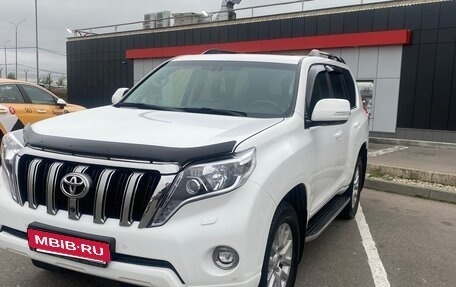 Toyota Land Cruiser Prado 150 рестайлинг 2, 2016 год, 3 390 000 рублей, 5 фотография