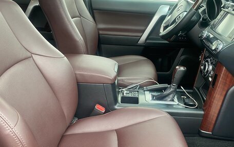 Toyota Land Cruiser Prado 150 рестайлинг 2, 2016 год, 3 390 000 рублей, 19 фотография