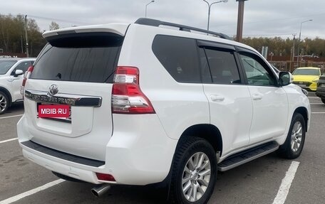 Toyota Land Cruiser Prado 150 рестайлинг 2, 2016 год, 3 390 000 рублей, 12 фотография