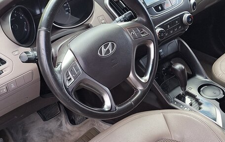 Hyundai Tucson III, 2010 год, 1 150 000 рублей, 8 фотография