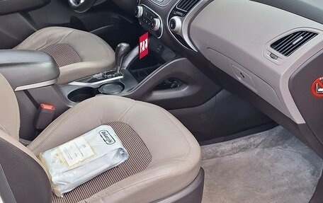 Hyundai Tucson III, 2010 год, 1 150 000 рублей, 11 фотография