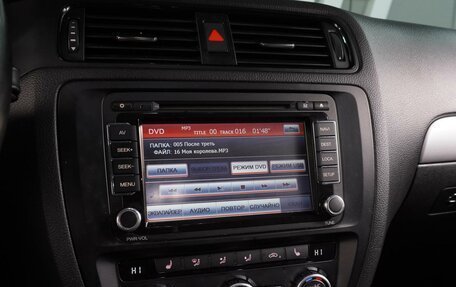 Volkswagen Jetta VI, 2012 год, 999 000 рублей, 14 фотография