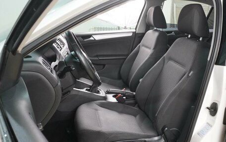 Volkswagen Jetta VI, 2012 год, 999 000 рублей, 10 фотография