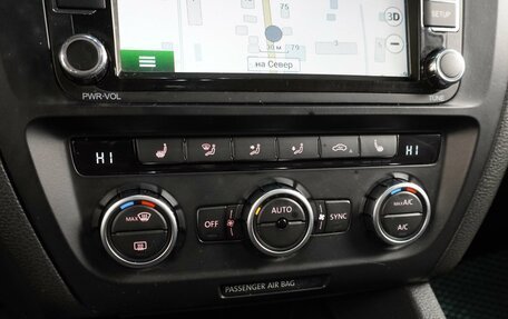 Volkswagen Jetta VI, 2012 год, 999 000 рублей, 12 фотография